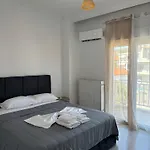 Matina And Thaleia Apartman *