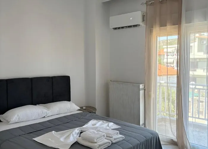 Matina And Thaleia Apartman *